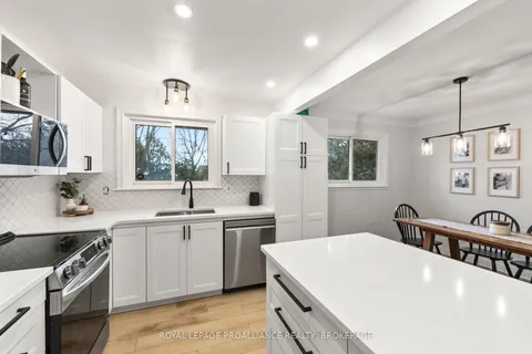 645 Sussex Blvd, Kingston, ON K7M 5A9
