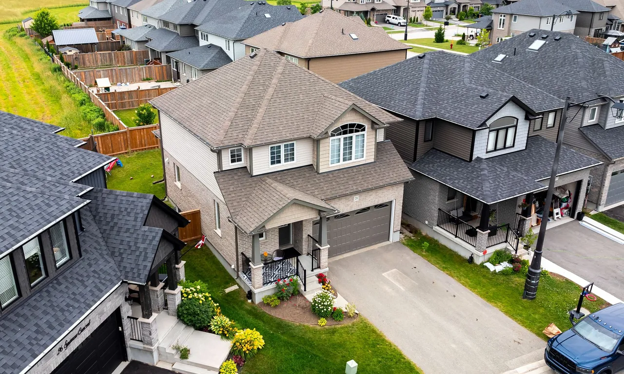 28 Sparrow Cres, East Luther Grand Valley, ON L9W 7P2