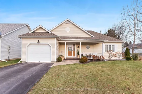1 Lockwood Dr, Brighton, ON K0K 1H0