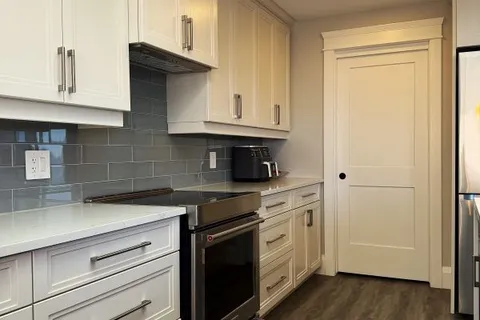 51 Beacon Drive, Brighton, ON K0K 1H0