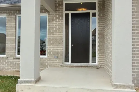 4183 VILLAGE CREEK Dr, Fort Erie, ON L0S 1S0