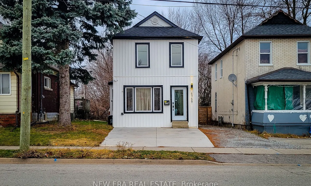 5759 Robinson St, Niagara Falls, ON L2G 2B3