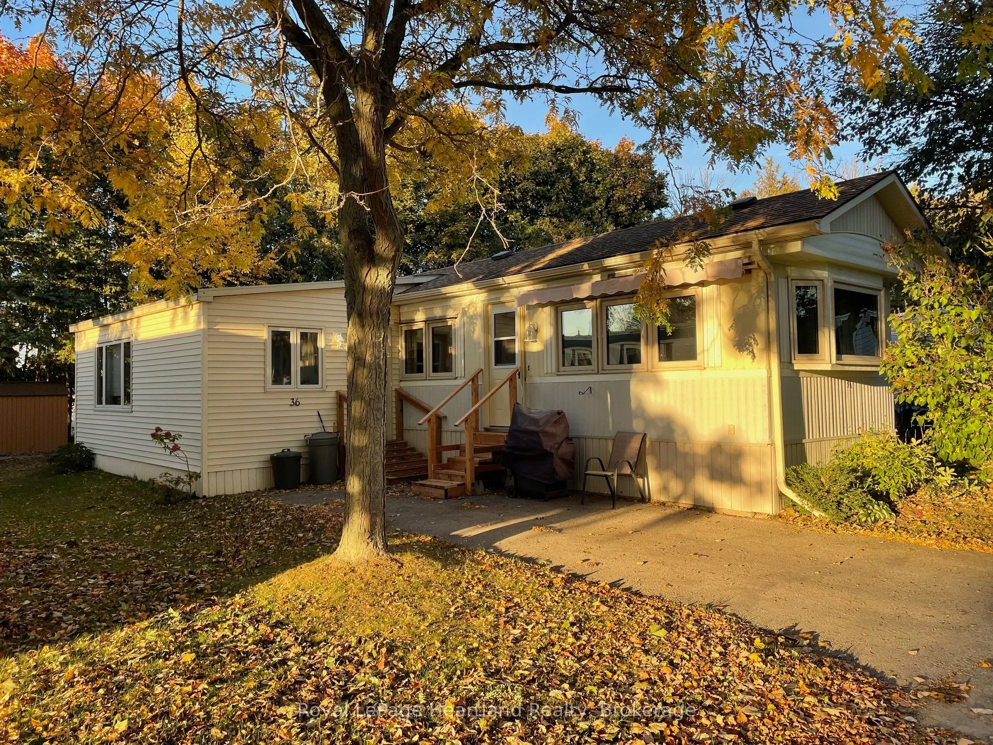 36 SUTTON Drive, Ashfield-Colborne-Wawanosh, ON N7A 3Y3