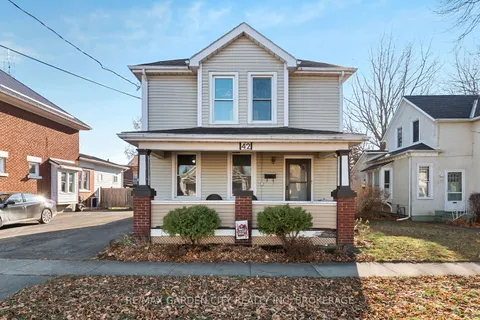 42 Dacotah St, St. Catharines, ON L2R 1Z7