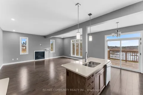 1455 Berkshire Dr, Kingston, ON K7P 0S7