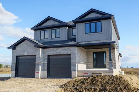 62 Postma Cres, North Middlesex, ON N0M 1A0