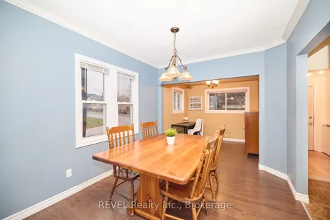 4317 Buttrey St, Niagara Falls, ON L2E 2X1