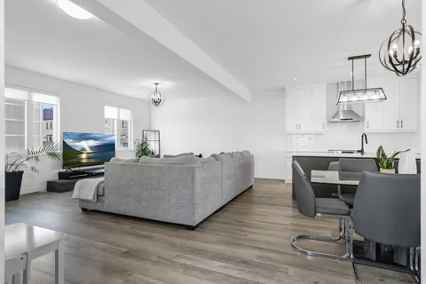 341 Callaway Road, ON N6G 2N1