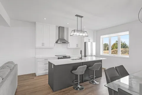 341 Callaway Road, ON N6G 2N1