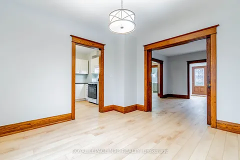 57 Oakland Ave, Welland, ON L3C 2B8