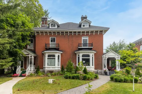 219 Charles Street, Belleville, ON K8N 3M3