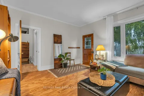 128 Dufferin St, Guelph, ON N1H 4A8