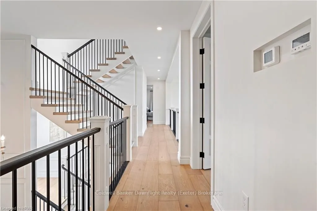 79585 COTTAGE Drive, ON N7A 3X8