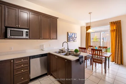 9 White Ash Rd, Thorold, ON L2V 5G5