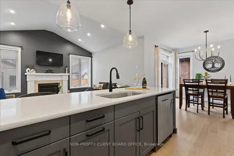 113 Livingston Dr, Tillsonburg, ON N4G 0J3