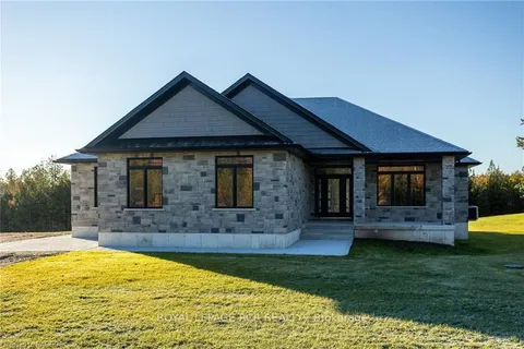 195 BOYD LAKE Rd, West Grey, ON N0G 1S0