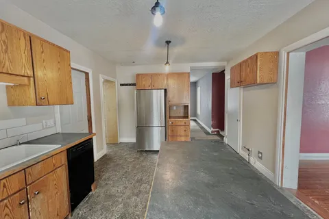 430 Main St, Shelburne, ON L9V 2V3