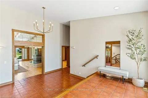 248 BRUCE ROAD 23 N/A, ON N2Z 2X6