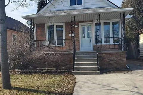 1773 Hall Ave, Windsor, ON N8W 2L5