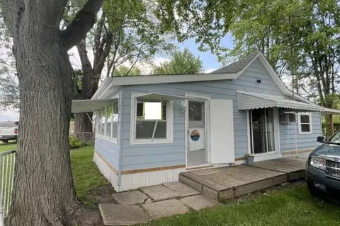 1758 River Road, Chatham-Kent, ON N8A 4K9