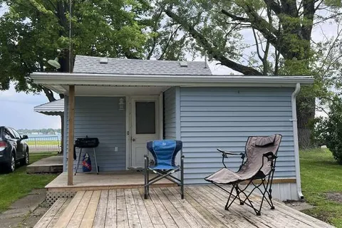 1758 River Road, ON N8A 4K9