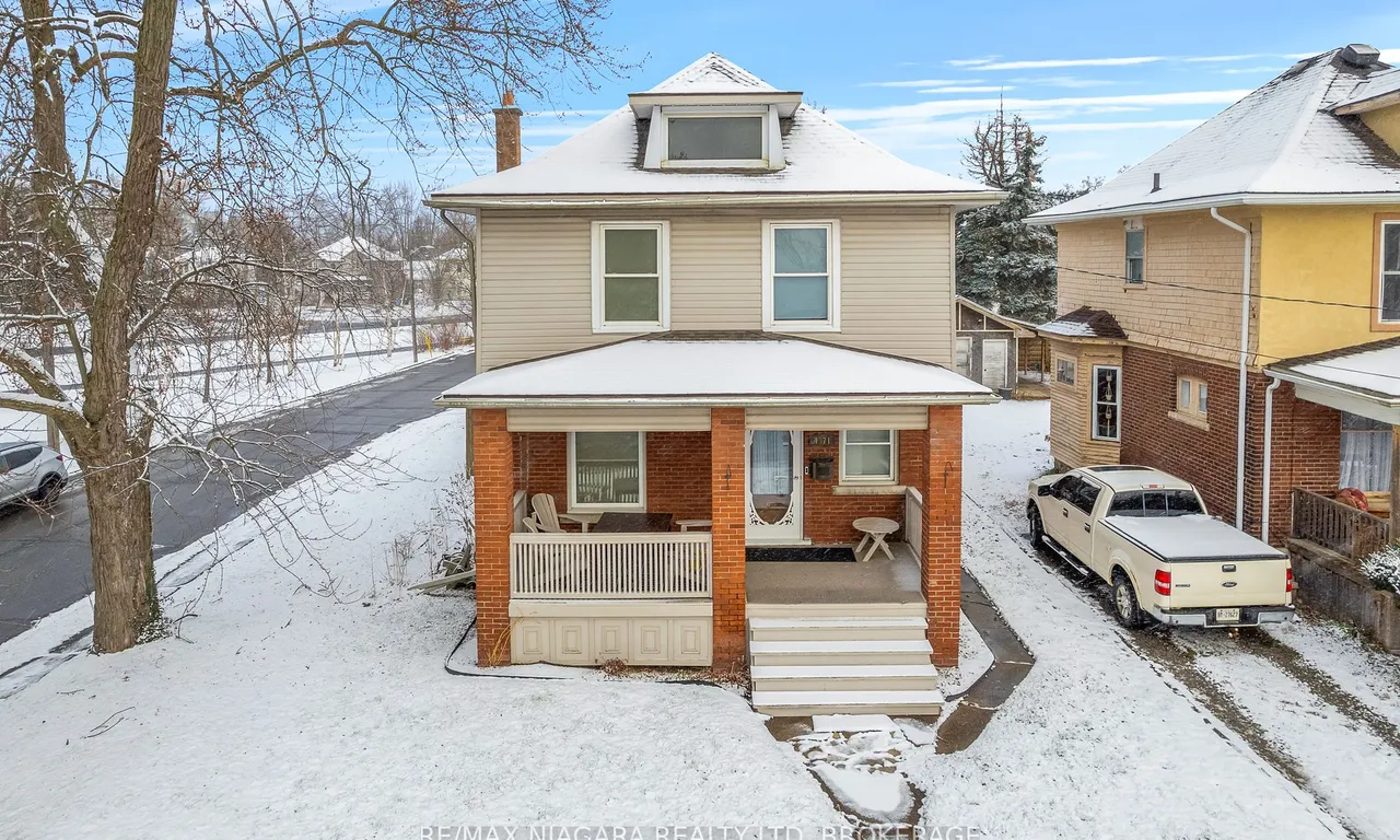 4371 Bampfield St, Niagara Falls, ON L2E 1G7