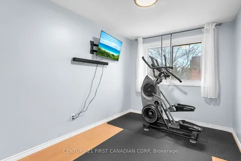 75 Confederation Dr, St. Thomas, ON N5P 3Y2