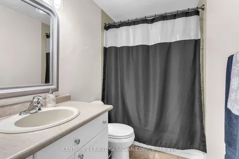 75 Confederation Dr, St. Thomas, ON N5P 3Y2