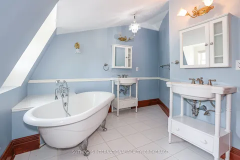 129 JOHNSON Street, Niagara-on-the-Lake, ON L0S 1J0