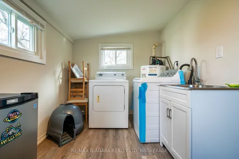 3791 Keller St, Niagara Falls, ON L2G 6C5