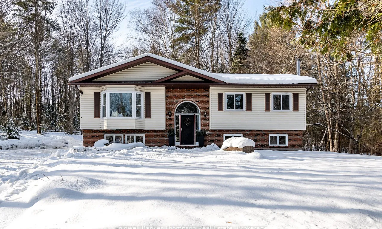 556 South Waseosa Lake Rd, Huntsville, ON P1H 2N5