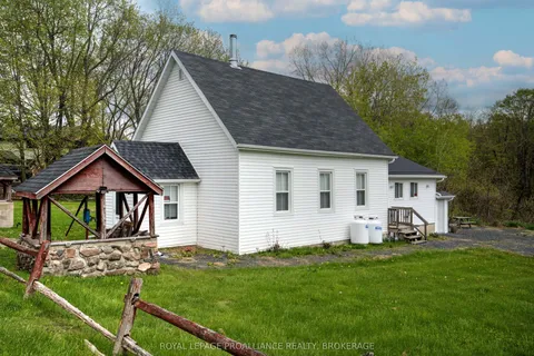 1867 Crow Lake Road, ON K0H 2B0