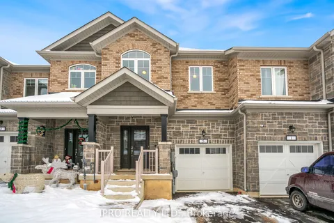 5 Sapphire Way, Thorold, ON L2V 0L4