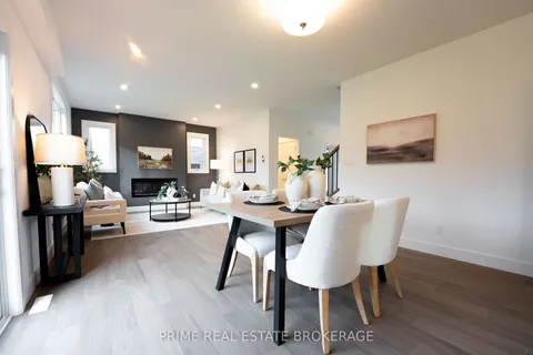 207 Eagle St, North Middlesex, ON N0M 2K0
