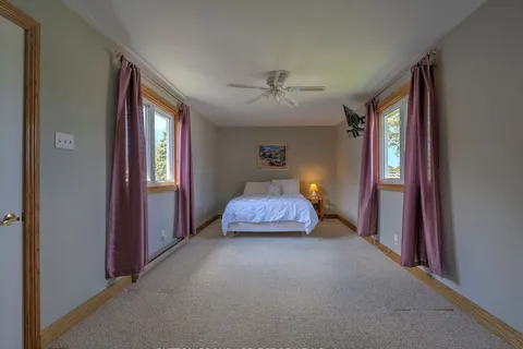 8278 Burwell Rd, Lambton Shores, ON N0M 1T0