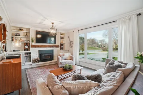 2 North Crt, Grimsby, ON L3M 1E5