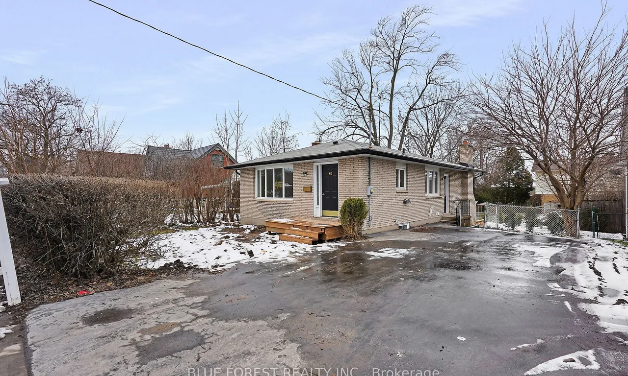 Detached 2 bedroom 2 bathroom at 30 Baseline Rd in London - MLS# X11902378