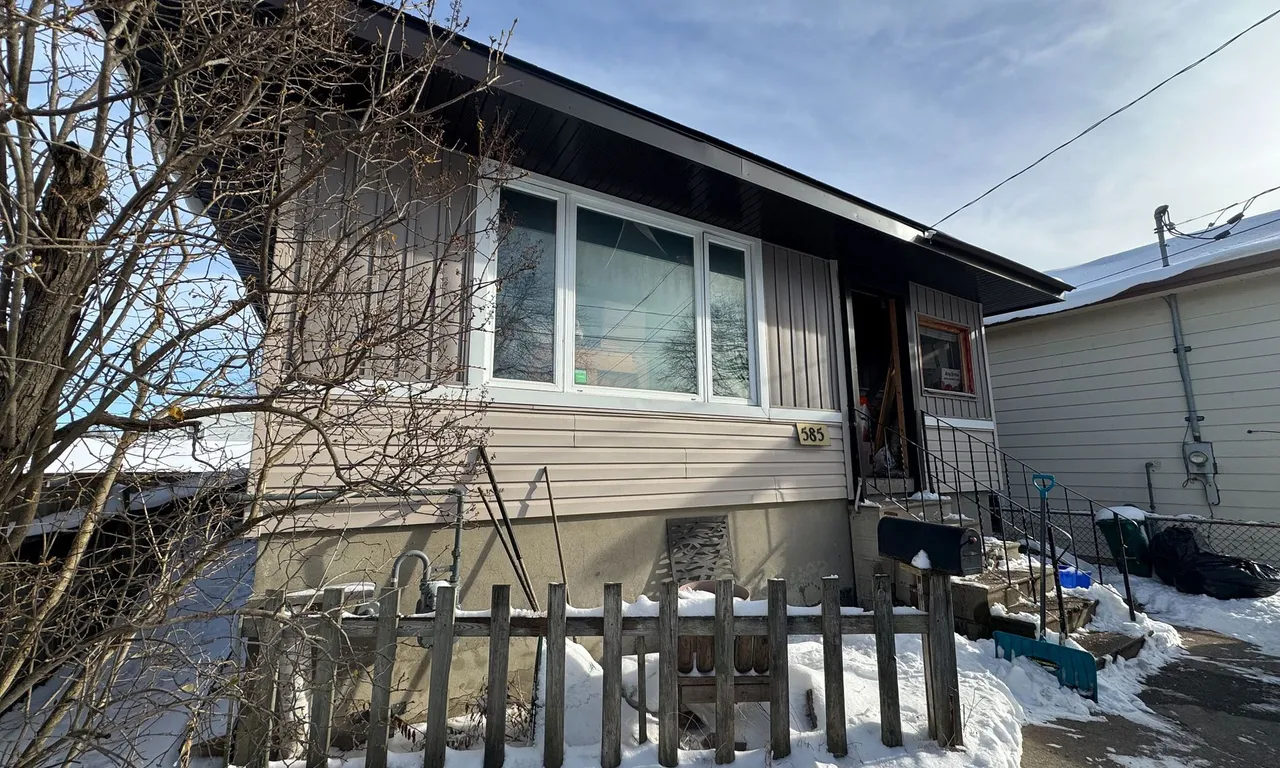 585 Macdonnell St, Kingston, ON K7K 4W9