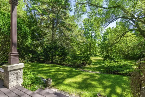 366 Lakeshore Rd, Port Hope, ON L1A 1R3