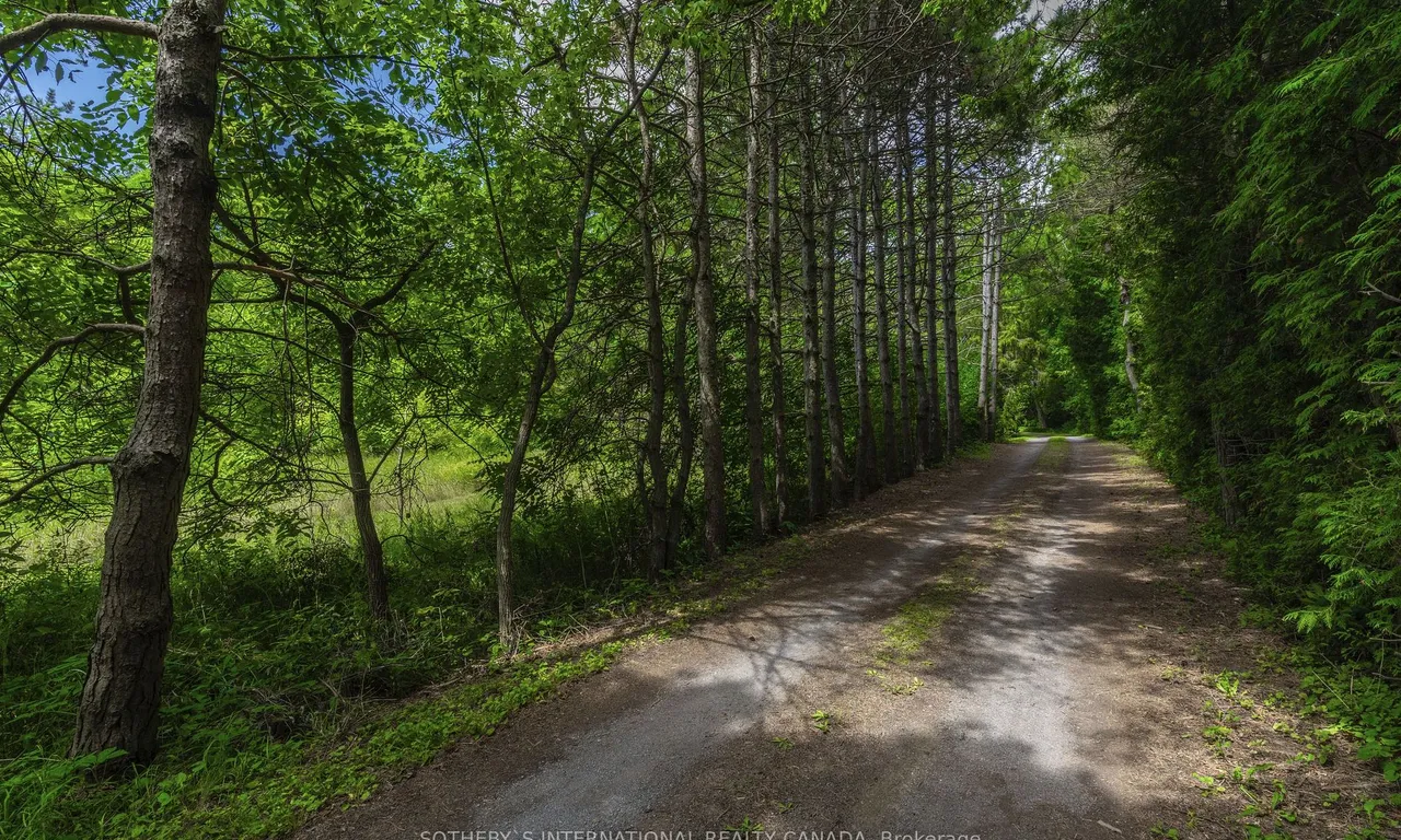 366 Lakeshore Rd, Port Hope, ON L1A 1R3