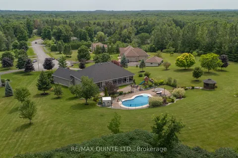 107 Country Charm Drive, Belleville, ON K0K 2V0