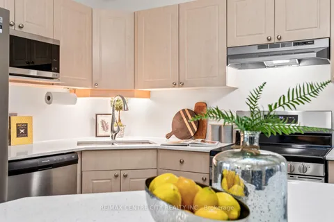 223 Crimson Cres, London, ON N5W 6G1