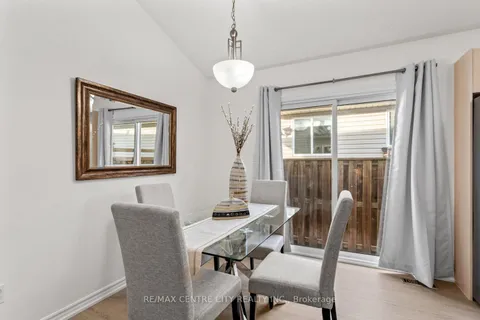 223 Crimson Cres, London, ON N5W 6G1