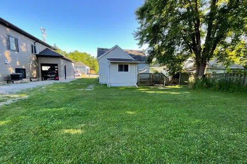 58 Almond St, Welland, ON L3B 3P8