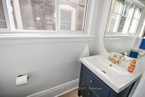 564 Princess Ave, London, ON N6B 2B9