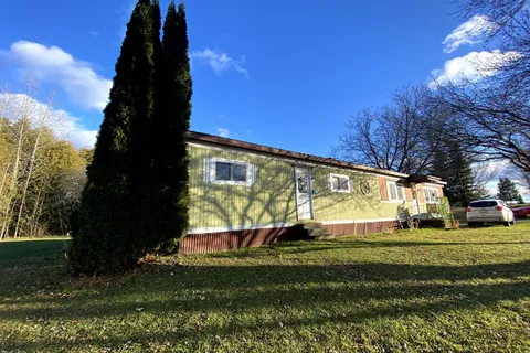 6 Stephen Crt, Kawartha Lakes, ON K0M 1L0