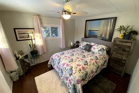 6 Stephen Crt, Kawartha Lakes, ON K0M 1L0
