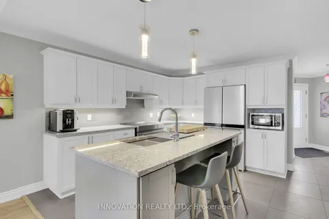 72 La Croisee St, Russell, ON K0A 1W0