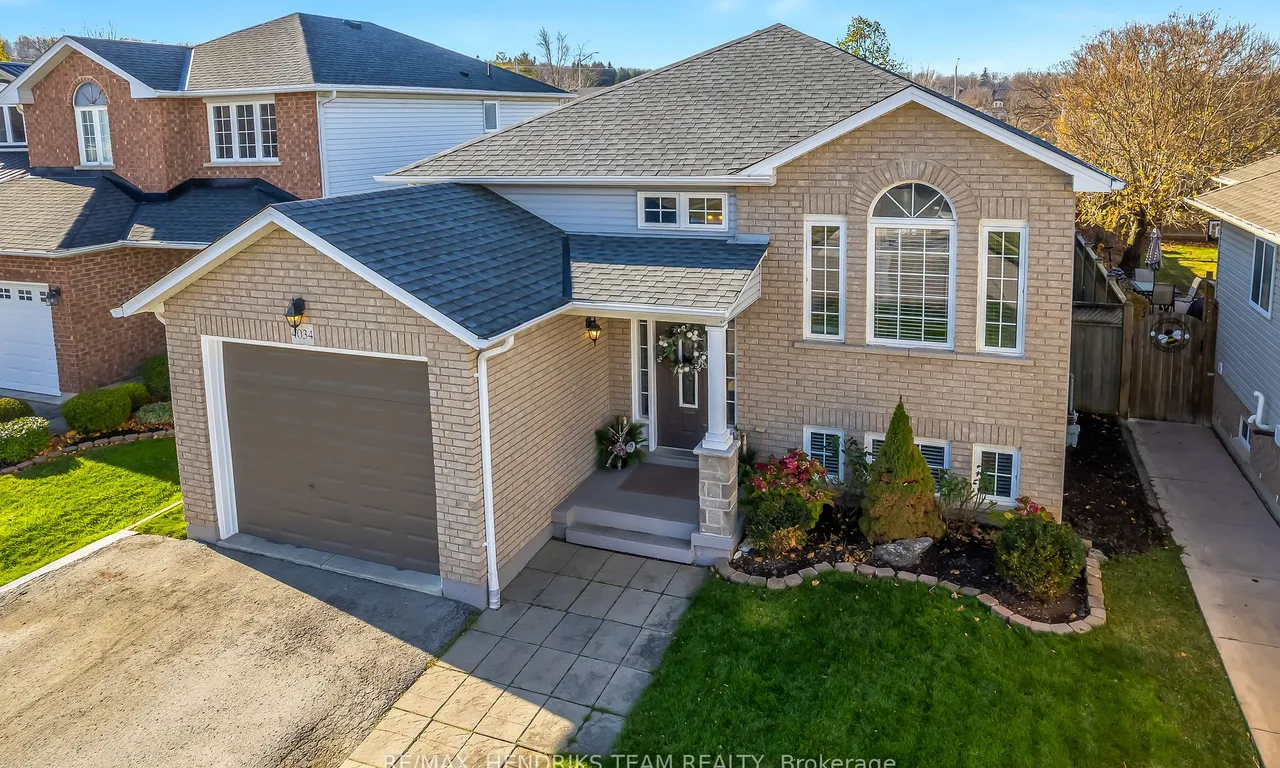 4034 Barry Dr, Lincoln, ON L3J 0M2