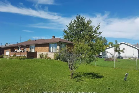 114 Catherine St, Fort Erie, ON L2A 2H6